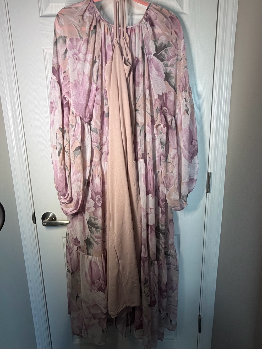 H&M Pink and Cream Floral Tiered Maxi Dress with Tie Neck - Picture 4 of 8